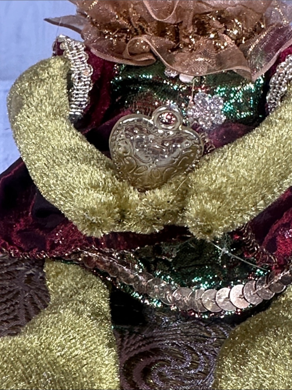 Velvet Plush Frog Prince on a Gold Gift Box - Picture 13 of 15